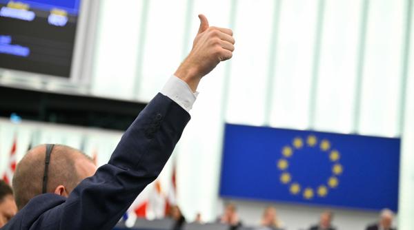 PE aprobă un împrumut de 90 de miliarde de euro pentru Ucraina. Banii merg spre apărare și sprijin bugetar