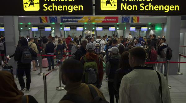 Aeroporturile din București, grav afectate din cauza ninsorii