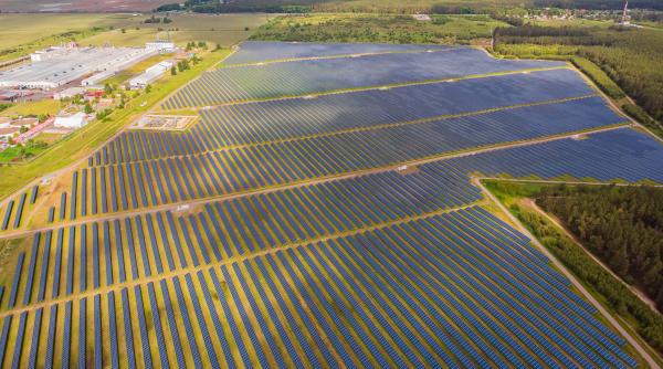 Nou proiect verde pentru Hidroelectrica: parc solar cu producție estimată la 11 GWh pe an