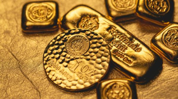 Aurul a speriat piața, dar analiștii spun că raliul nu s-a terminat