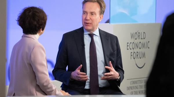 Davos zguduit de scandalul Epstein: demisie la vârf