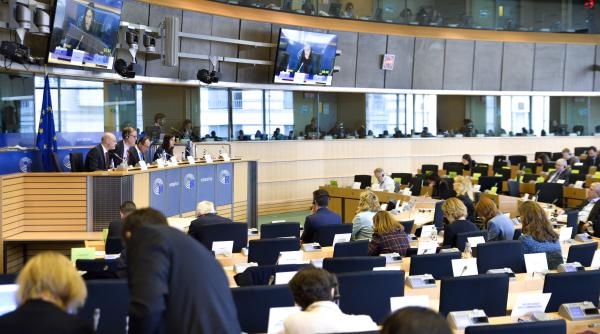 Întâlnire de urgență înaintea Consiliului European: Guvernele UE caută soluții pentru explozia prețurilor la energie