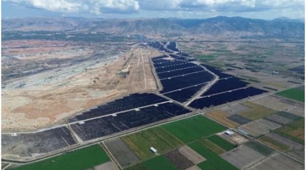 Grupul PPC finalizează construcția unor proiecte fotovoltaice de 2,13 GW în nordul Greciei 