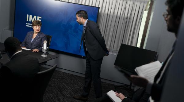 FMI trage semnalul de alarmă: criza din Orientul Mijlociu lovește economia globală