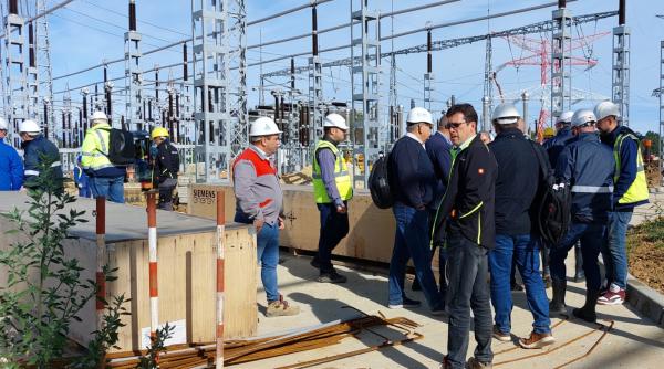 Transelectrica propune 8 măsuri pentru racordarea la rețeaua electrică