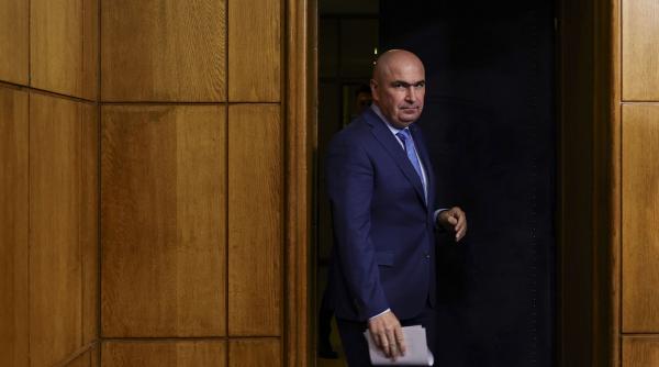 Bloomberg: România, în pragul haosului politic: Bolojan refuză să plece, PSD pregătește lovitura