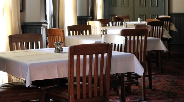 Economie sub presiune: Serviciile pentru populație, în scădere puternică de la începutul anului