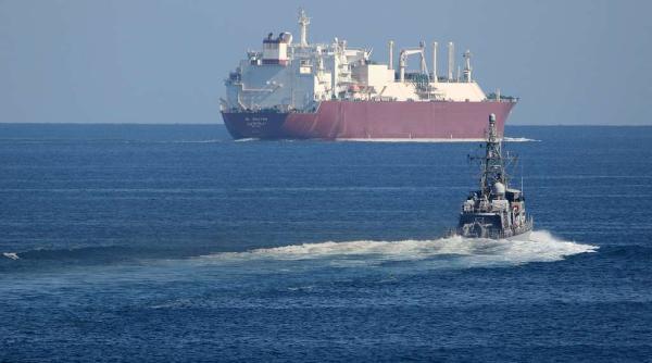 Strâmtoarea Ormuz se redeschide, dar criza nu se termină. Ce nu se vede