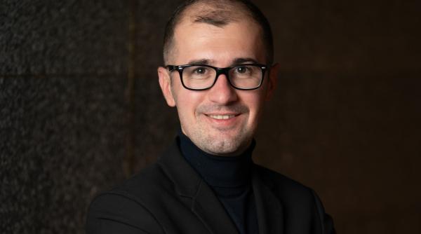 Adrian Vintilă: Românii cu panouri pe case au depășit marile parcuri fotovoltaice din țară