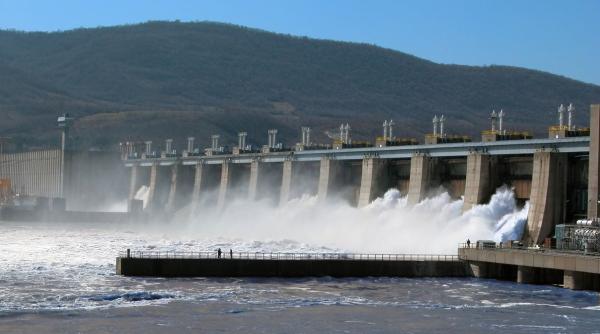 Hidroelectrica, profit net în creştere cu 122%