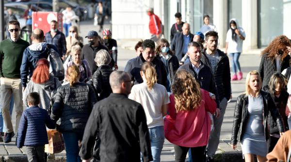 Angajații pe salariul minim pierd o parte din facilități de la 1 iulie