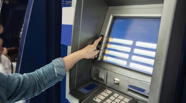 Schimbare majoră privind retragerile de numerar de la bancomatele altor bănci