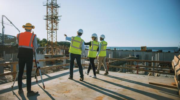 Semnal de răcire în construcții: autorizațiile pentru locuințe, sub nivelul din 2025