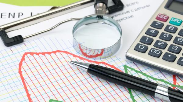 FMI înrăutățește perspectivele economiei globale și avertizează asupra riscurilor geopolitice
