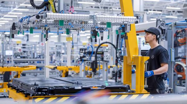 Mercedes-Benz, investiție masivă în Ungaria pentru dublarea producției