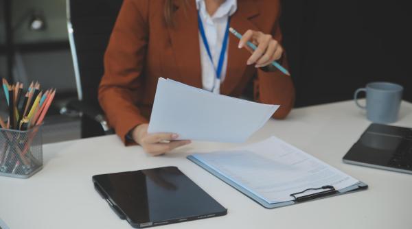 După primul val de taxe, începe etapa care îi afectează direct pe contribuabili. Ce urmează