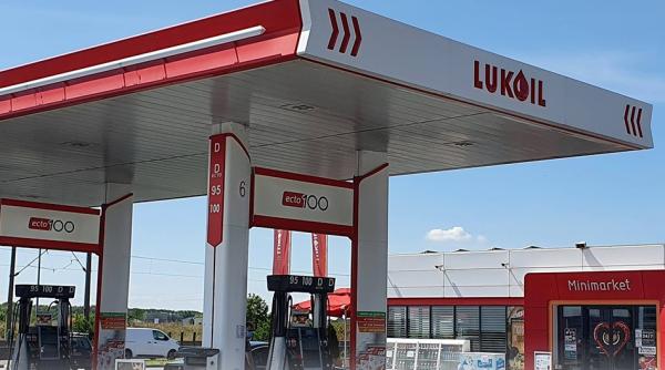 Statele Unite prelungesc derogarea pentru anumite tranzacții cu Lukoil