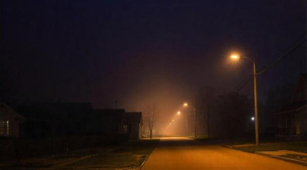 România intră în regim de economisire a energiei. Iașiul taie consumul nocturn de electricitate