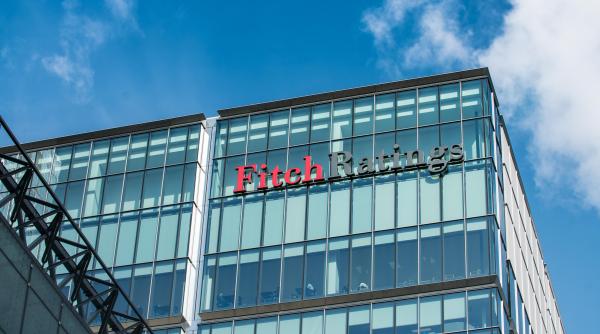 Fitch confirmă ratingul Republicii Moldova la B+, cu perspectivă stabilă. Care sunt principalele riscuri pentru economie