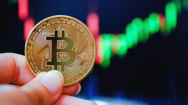 Bitcoin revine în forță: cea mai bună săptămână din ultimii trei ani pentru criptomoneda vedetă