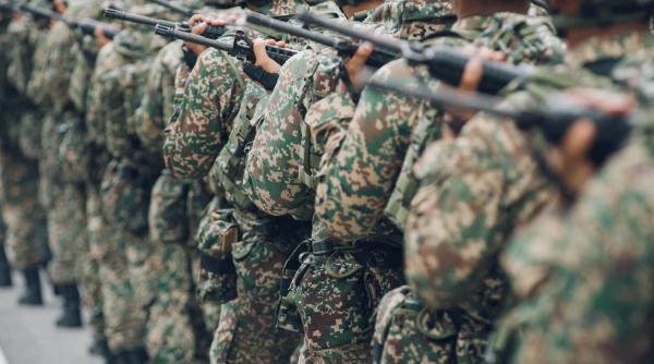 Pensii militare 2026: proiect pentru protejarea drepturilor deja acordate