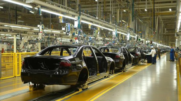Trump susține producția de mașini chinezești în SUA, dar respinge importurile din China