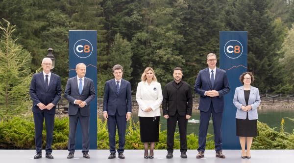 România intră în „Carpathian Eight”. Acorduri de peste un miliard de euro pentru energie și infrastructură