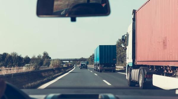 Se schimbă sistemul de taxare pe drumurile din România. TollRo intră în regim operațional de la 1 octombrie