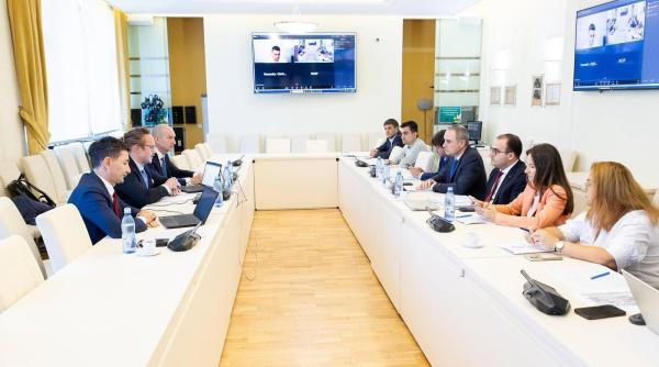 România aşteaptă verdictul S&P. Negrescu: Sper să se uite la datele macroeconomice, nu la circul de pe scena politică