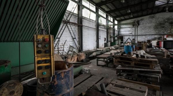 Instalații nefolosite de zeci de ani, repornite la Fabrica de armament Tohan, pe fondul creşterii cererii de muniție explozivă