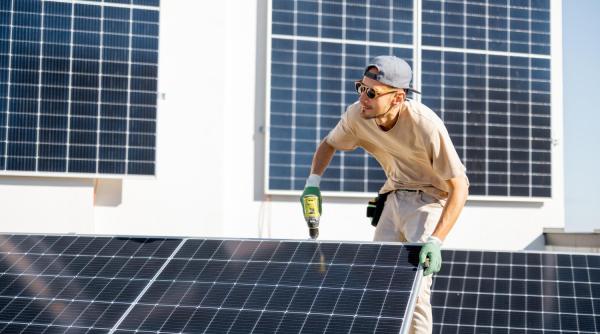 Banii din panouri vor putea plăti și factura la gaze. Condiția esențială pentru prosumatori