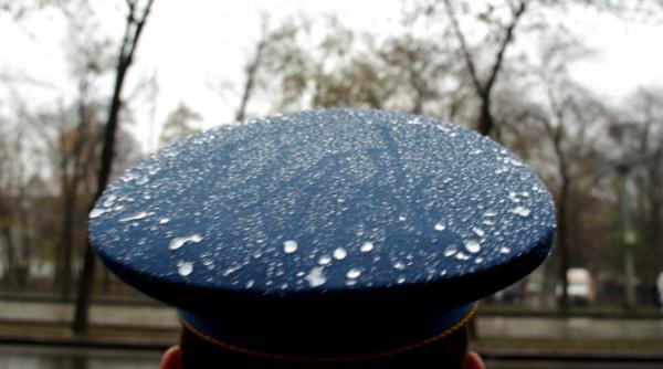 Recalculare pensie MAI: un fost polițist contestă salariul folosit la calcul