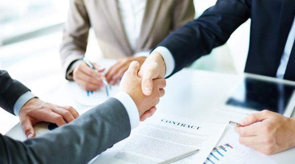 Vrei să îţi vinzi firma? Ce trebuie să faci pentru a obţine un preţ mai bun